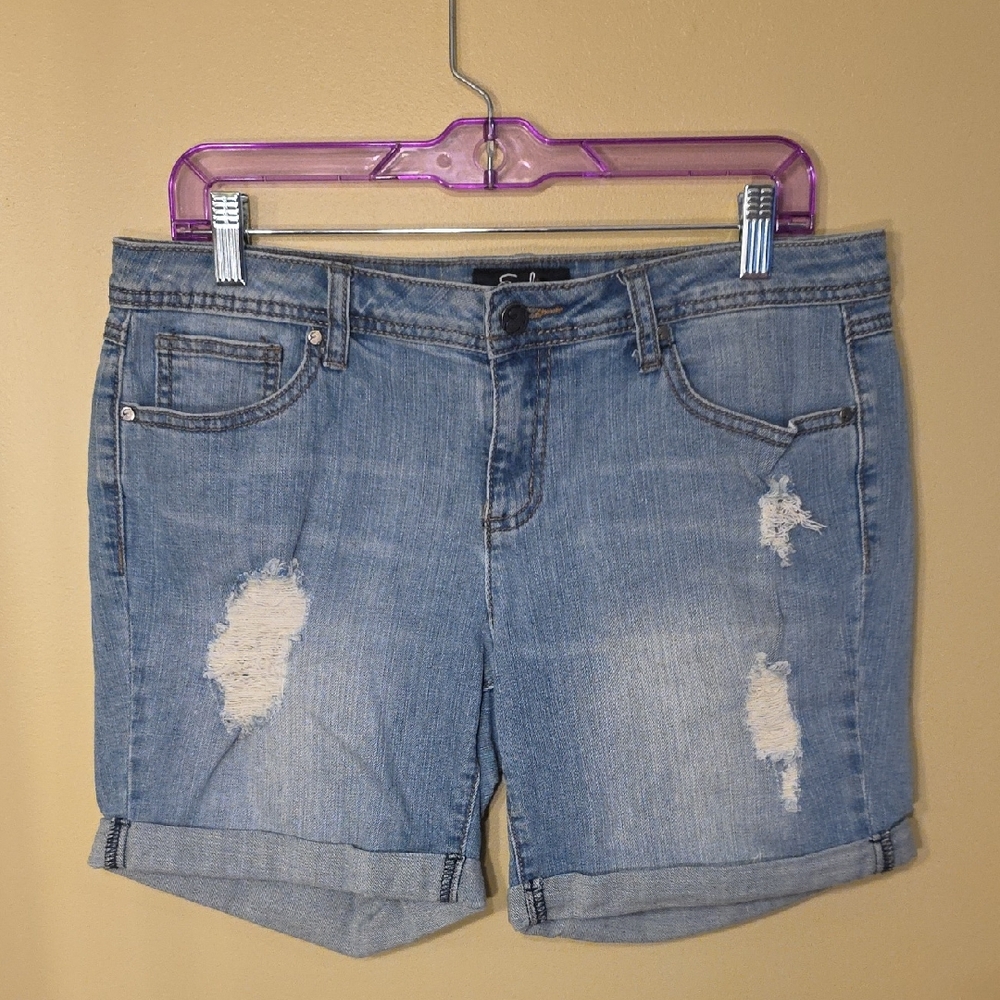 Vintage Earl Jeans Light Blue Distressed Jean Shorts High-Quality Denim